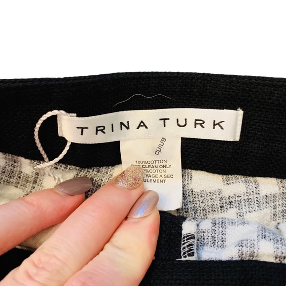 NWOT Trina Turk sz 0 Black & White Print Dress Shorts 3395 - Picture 2 of 6
